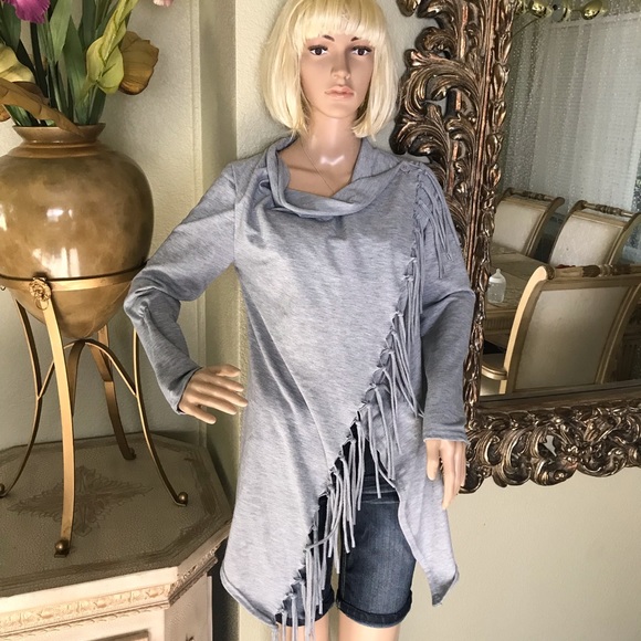 Sweaters - 4 for 20$Grey cardigan